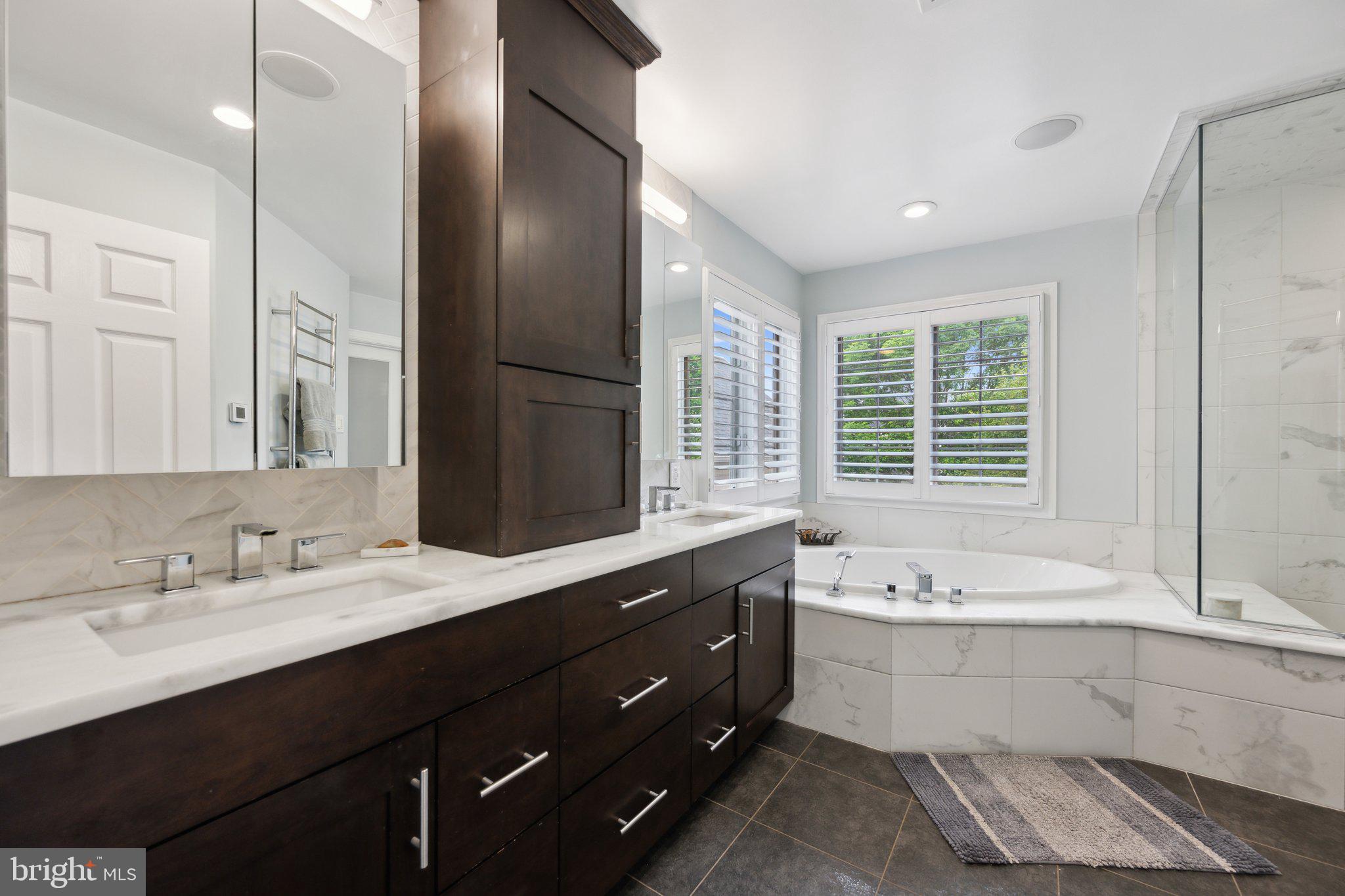 KING FARM WATKINS POND - Residential