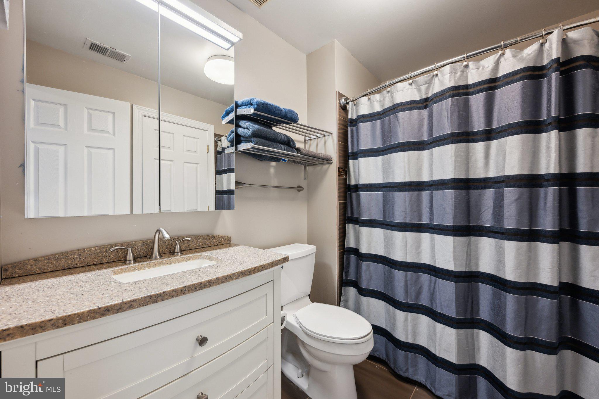 KING FARM WATKINS POND - Residential