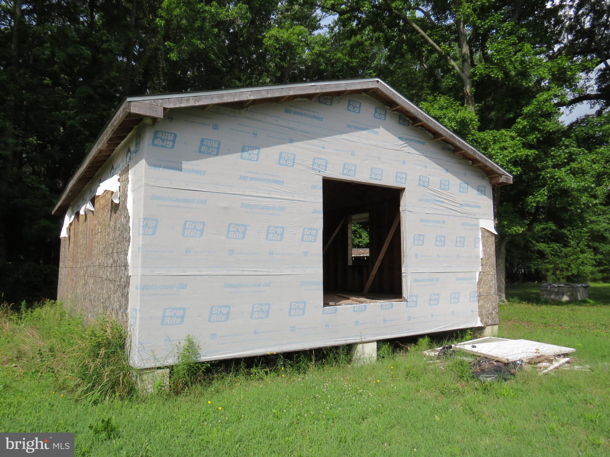 29377 LOVERS LANE