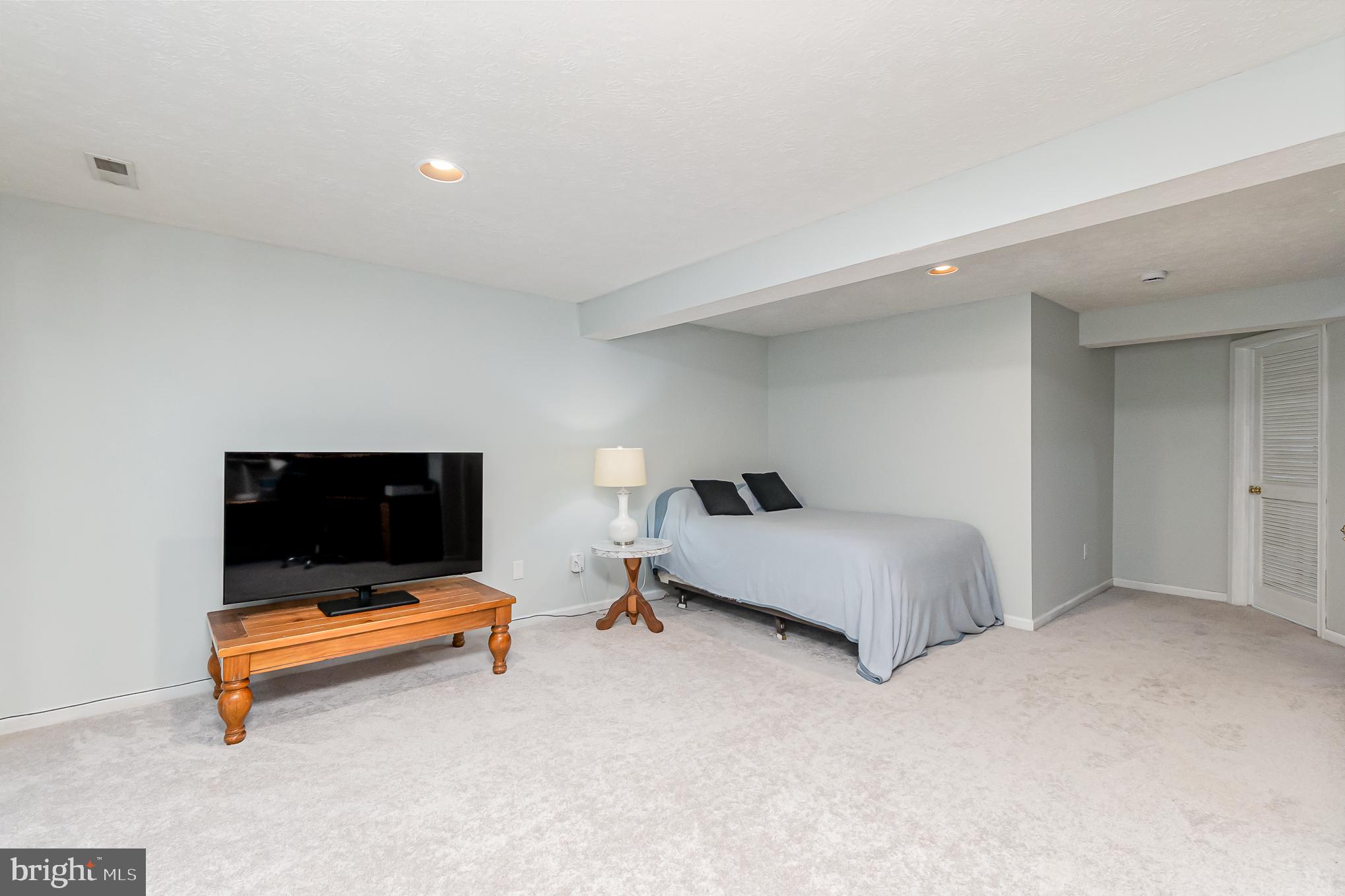 CEDARSIDE FARM - Residential