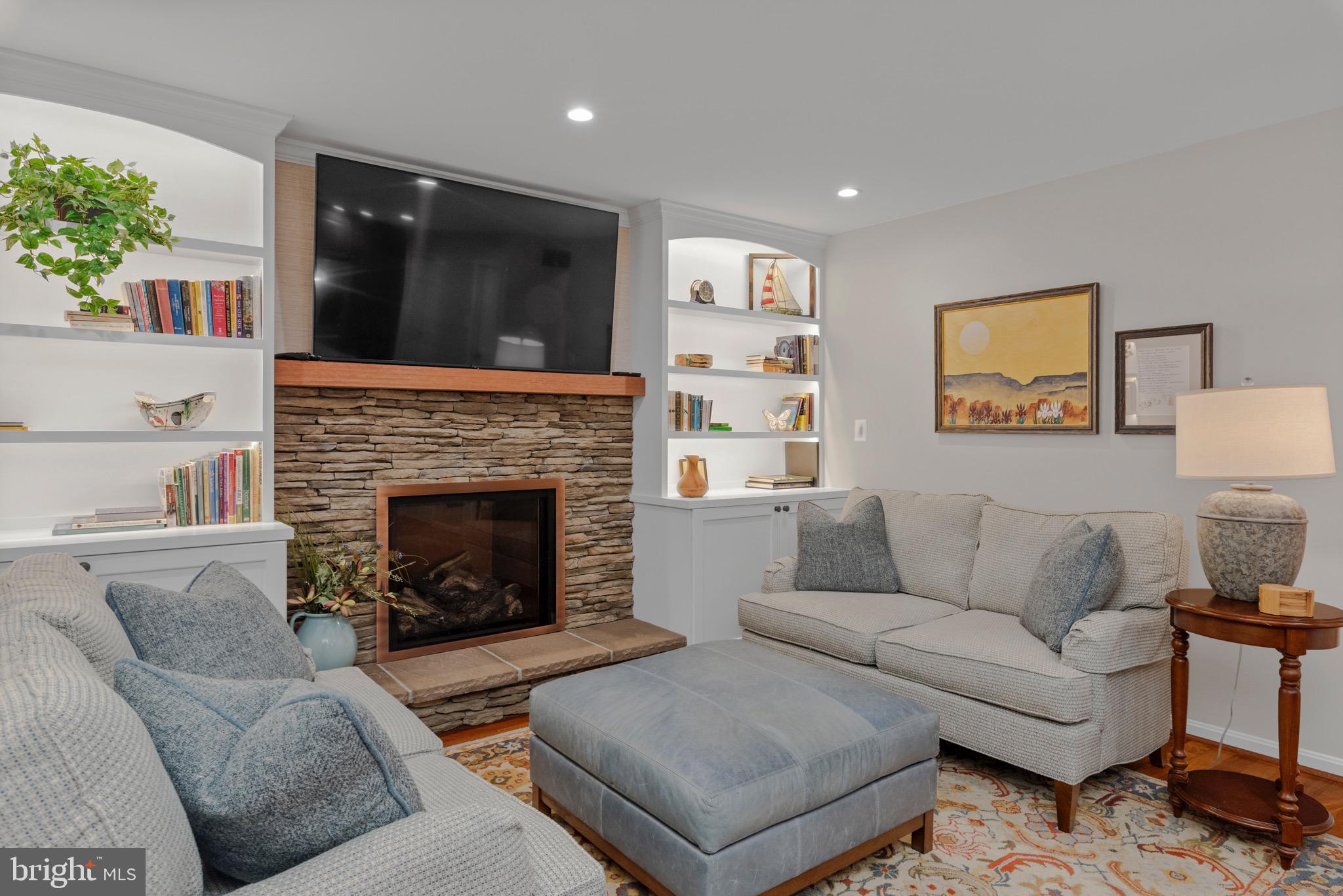 EASTPORT - Residential