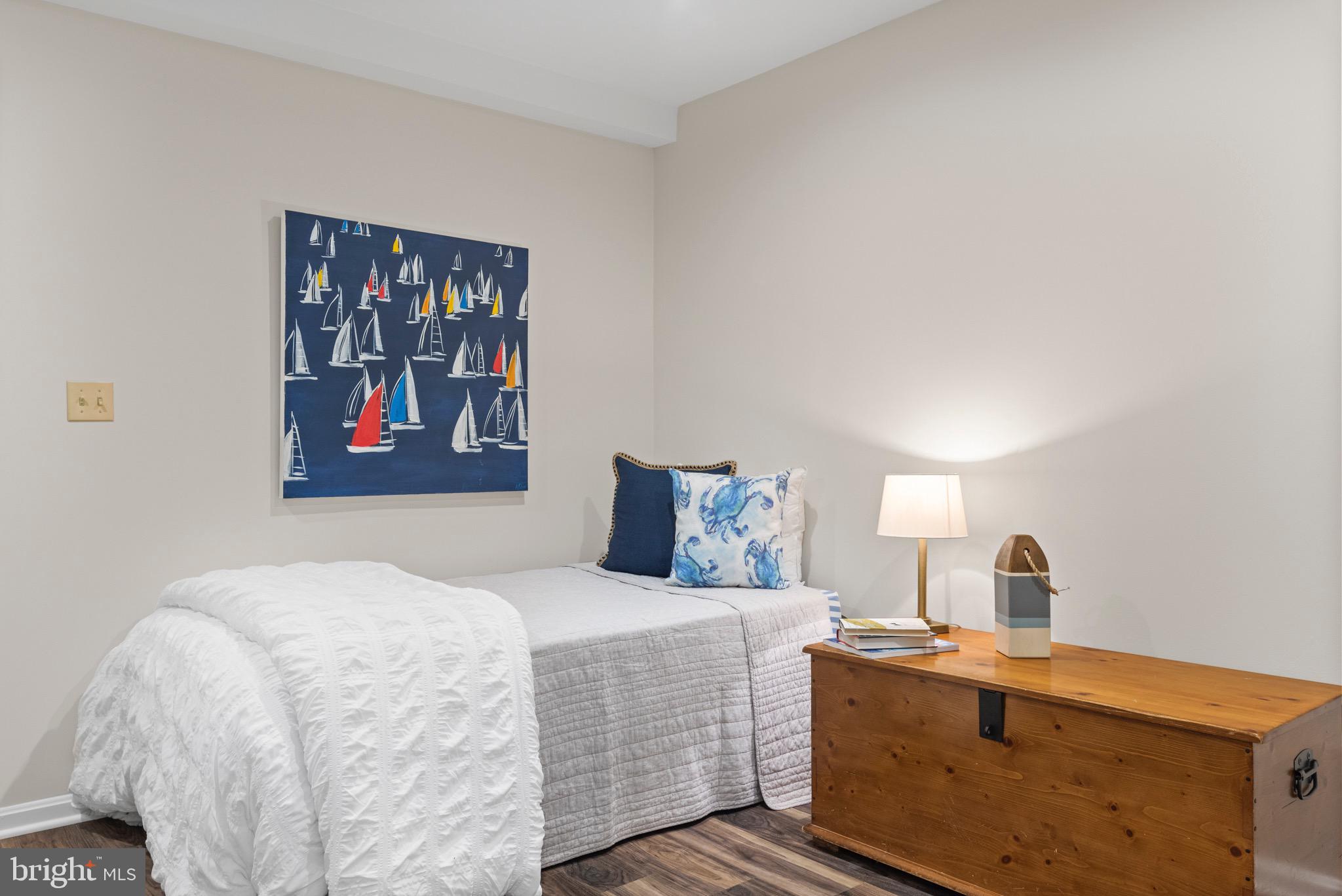 EASTPORT - Residential