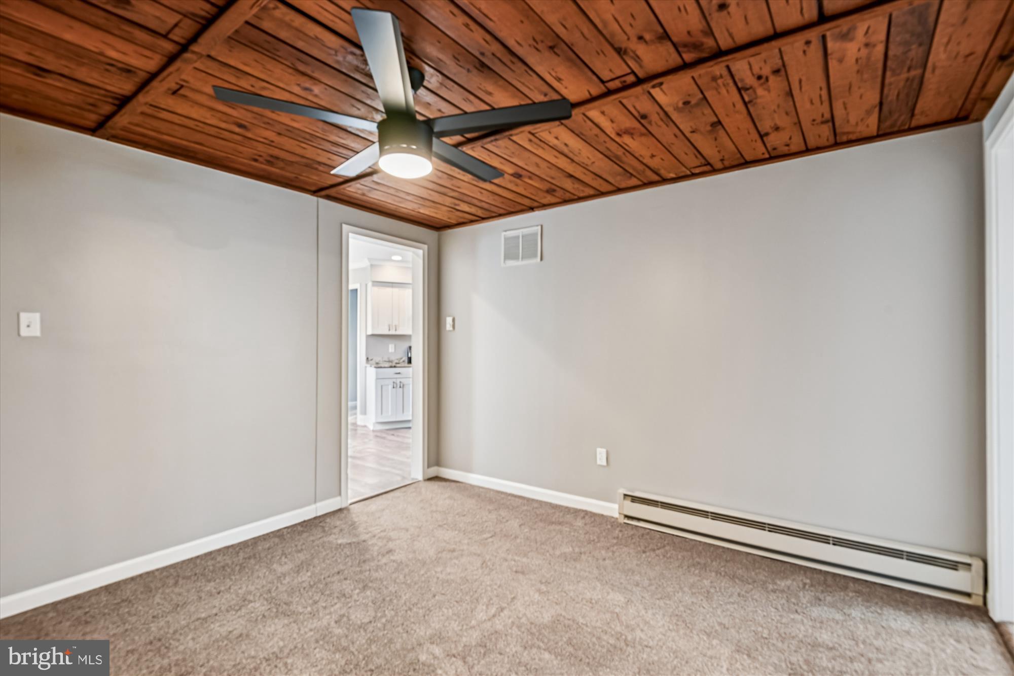 VALLEYWOOD - Residential