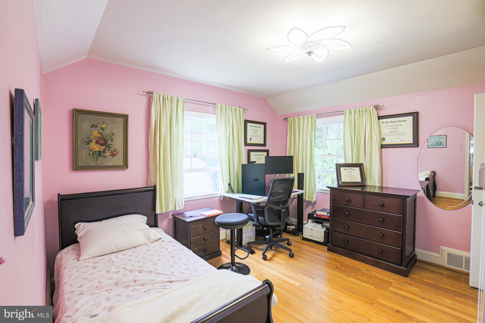 FALLSTAFF - Residential