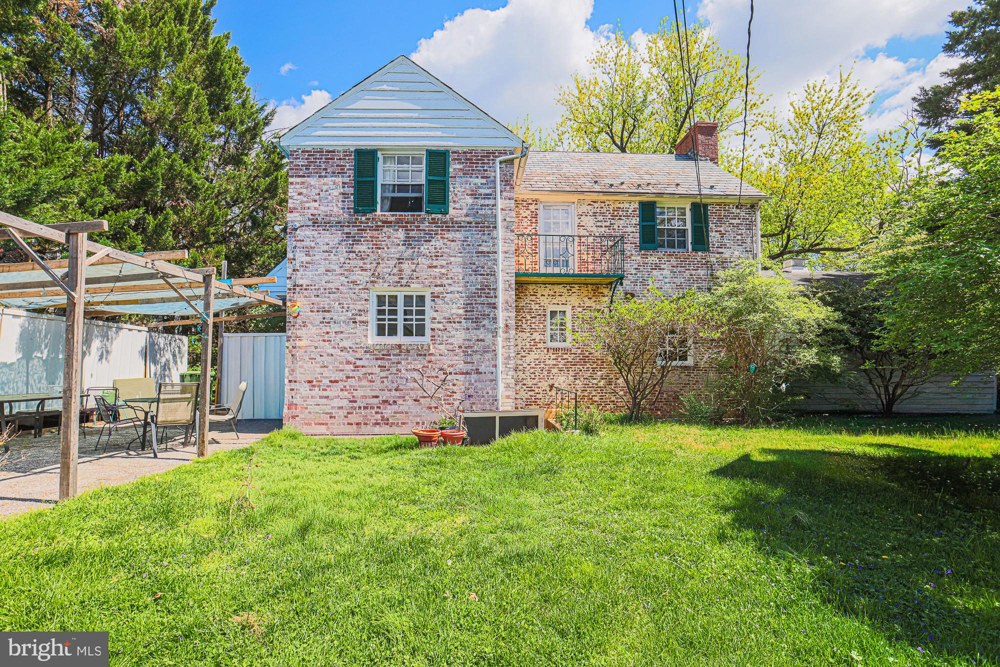 FALLSTAFF - Residential