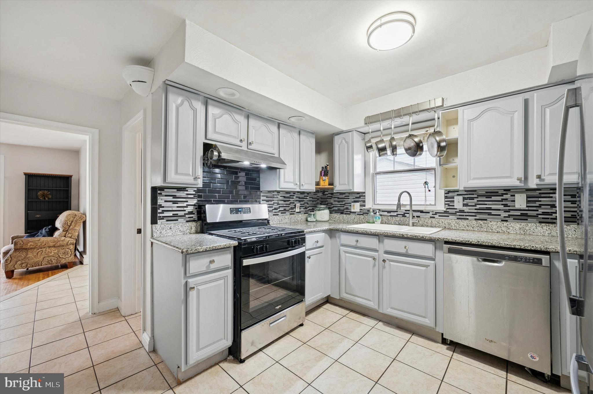 HAVERTOWN - Residential