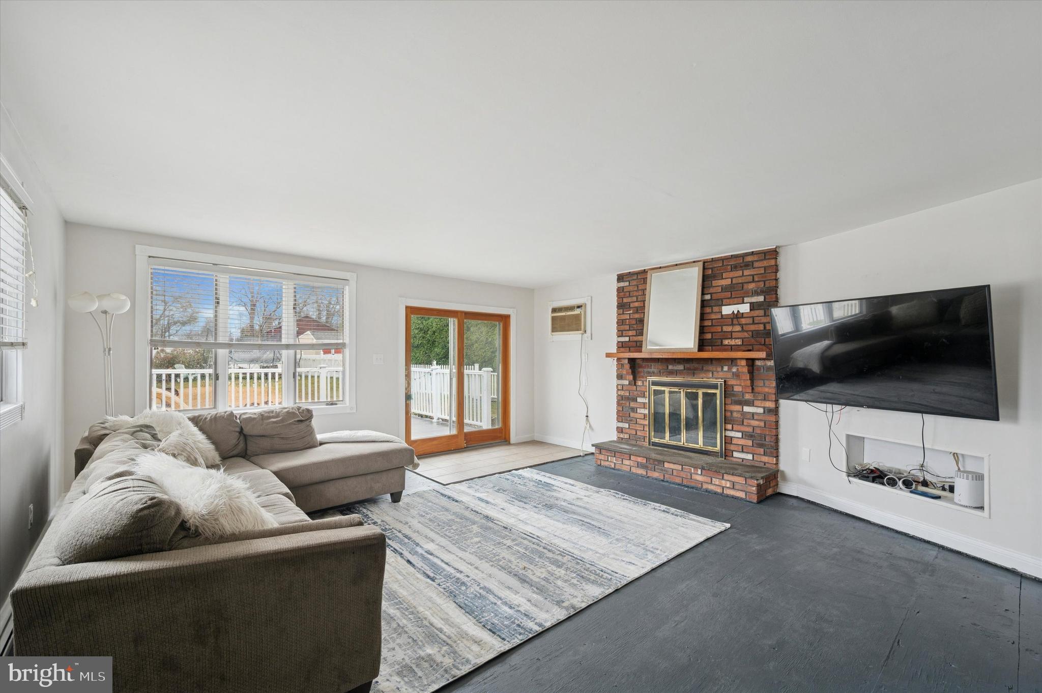 HAVERTOWN - Residential