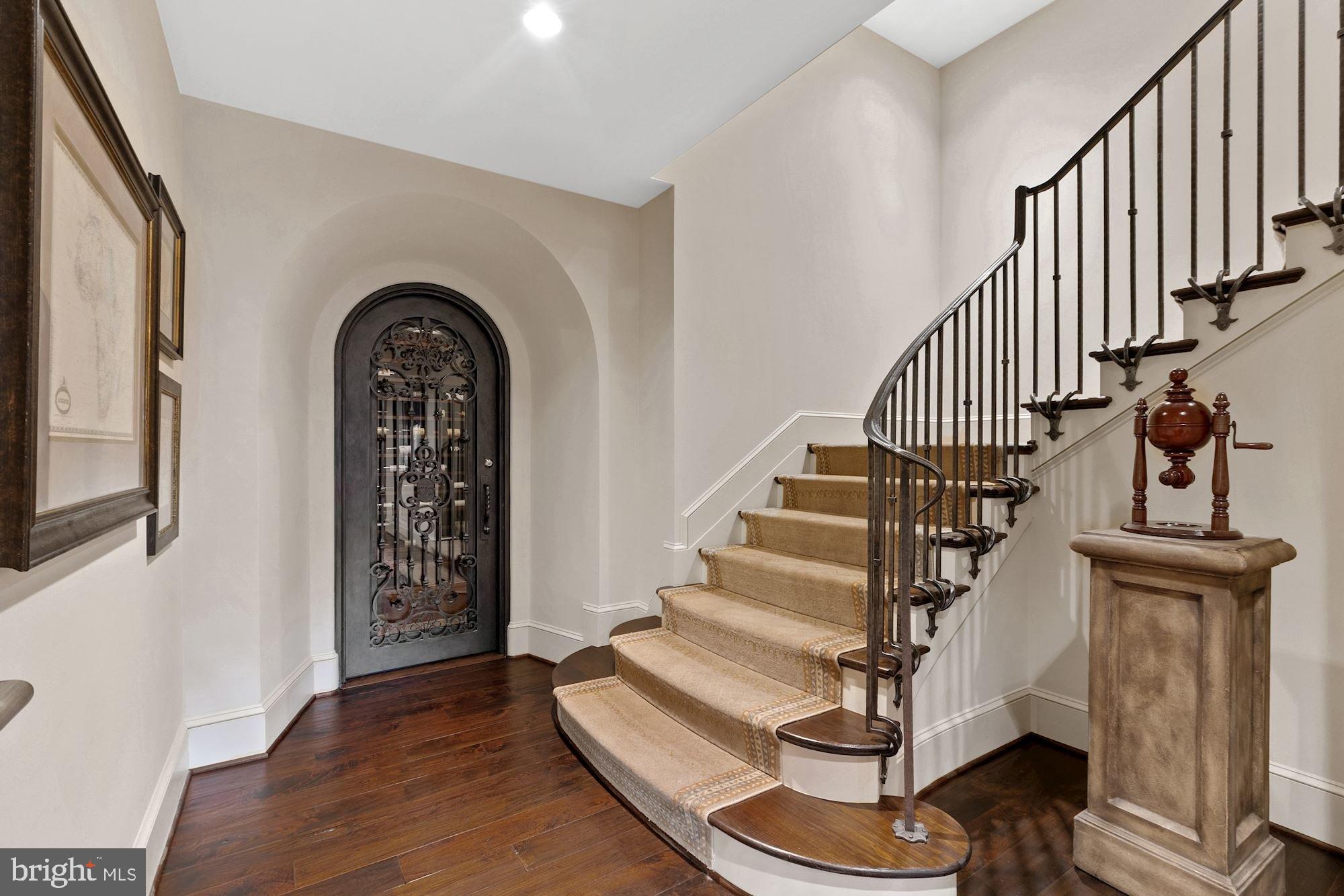 LANGLEY FARMS - Residential