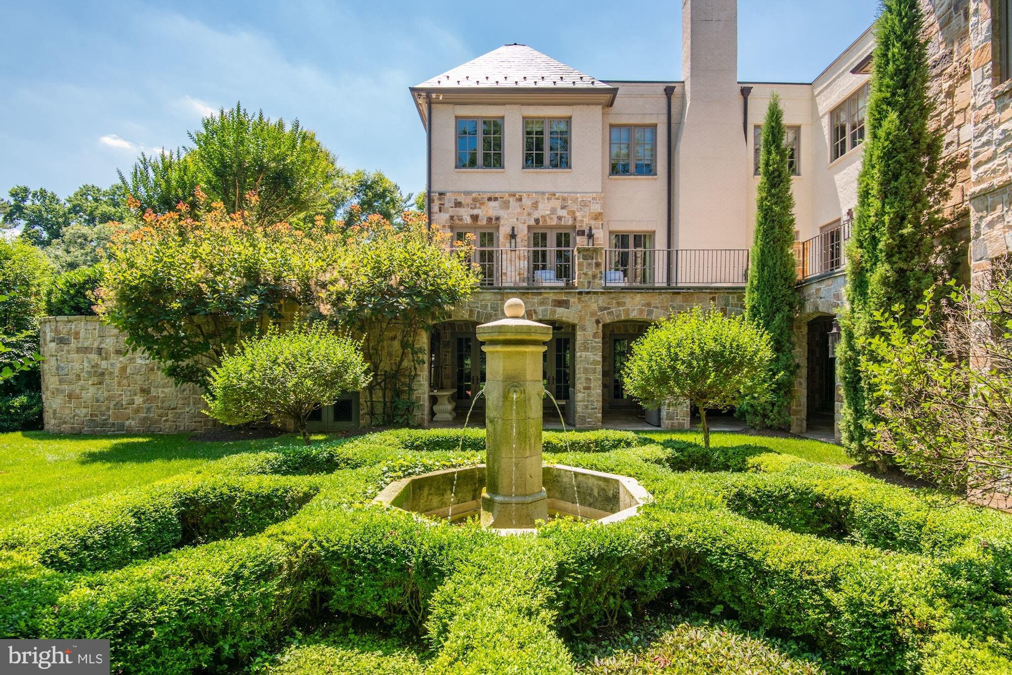 LANGLEY FARMS - Residential