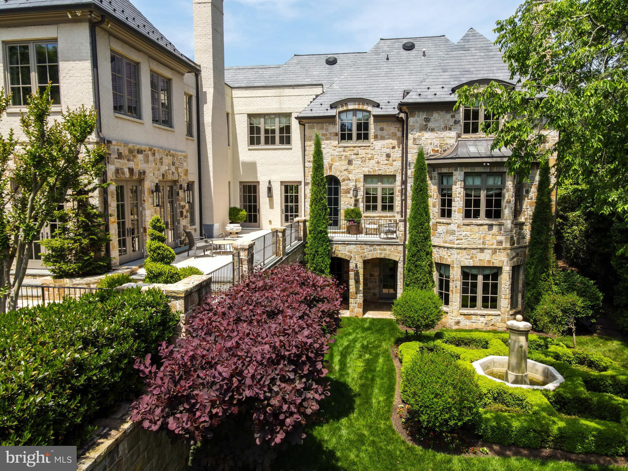 LANGLEY FARMS - Residential