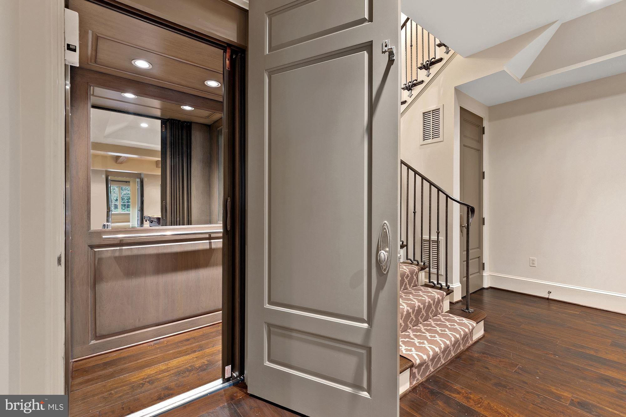 LANGLEY FARMS - Residential