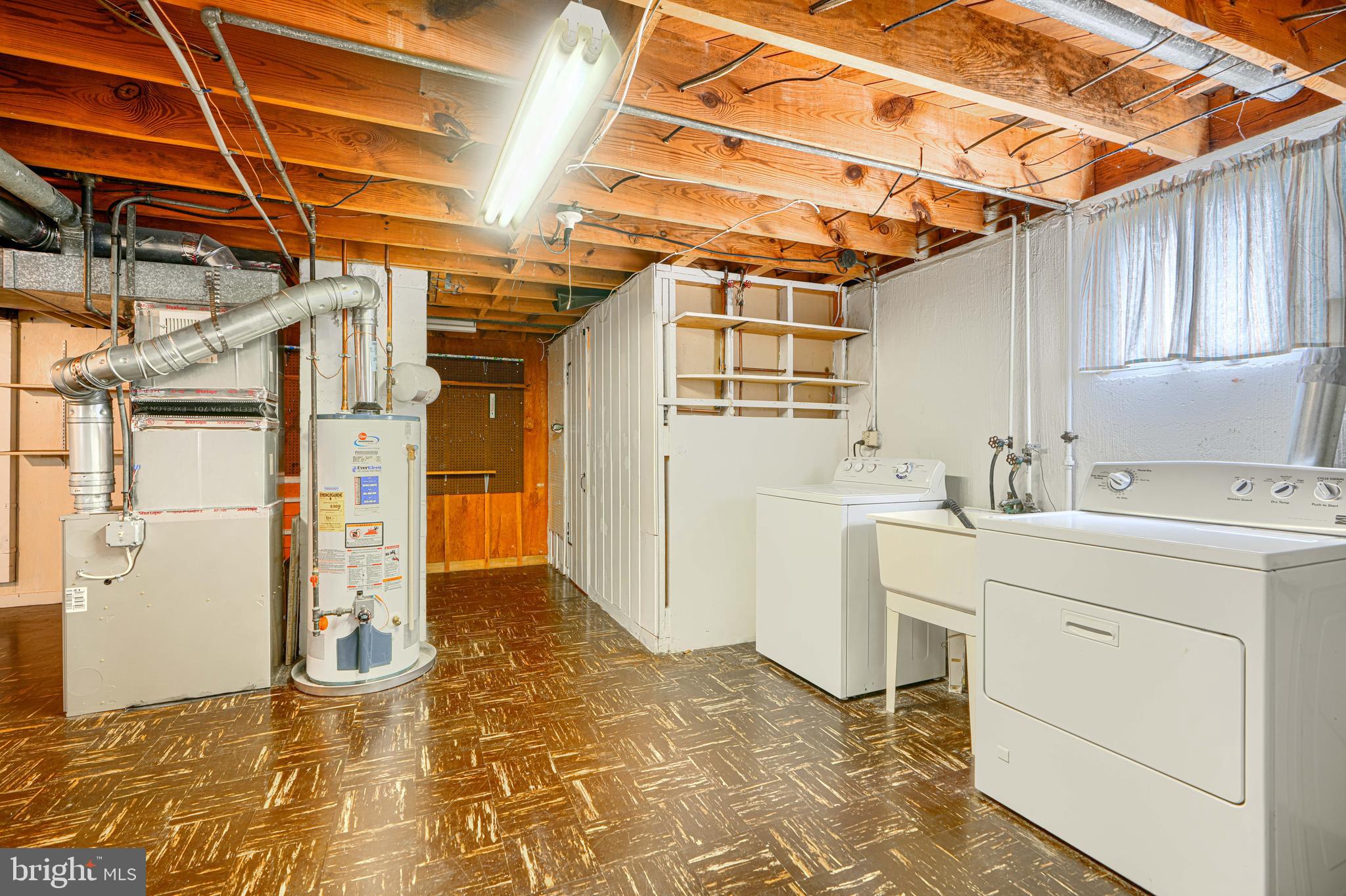 LUTHERVILLE - Residential