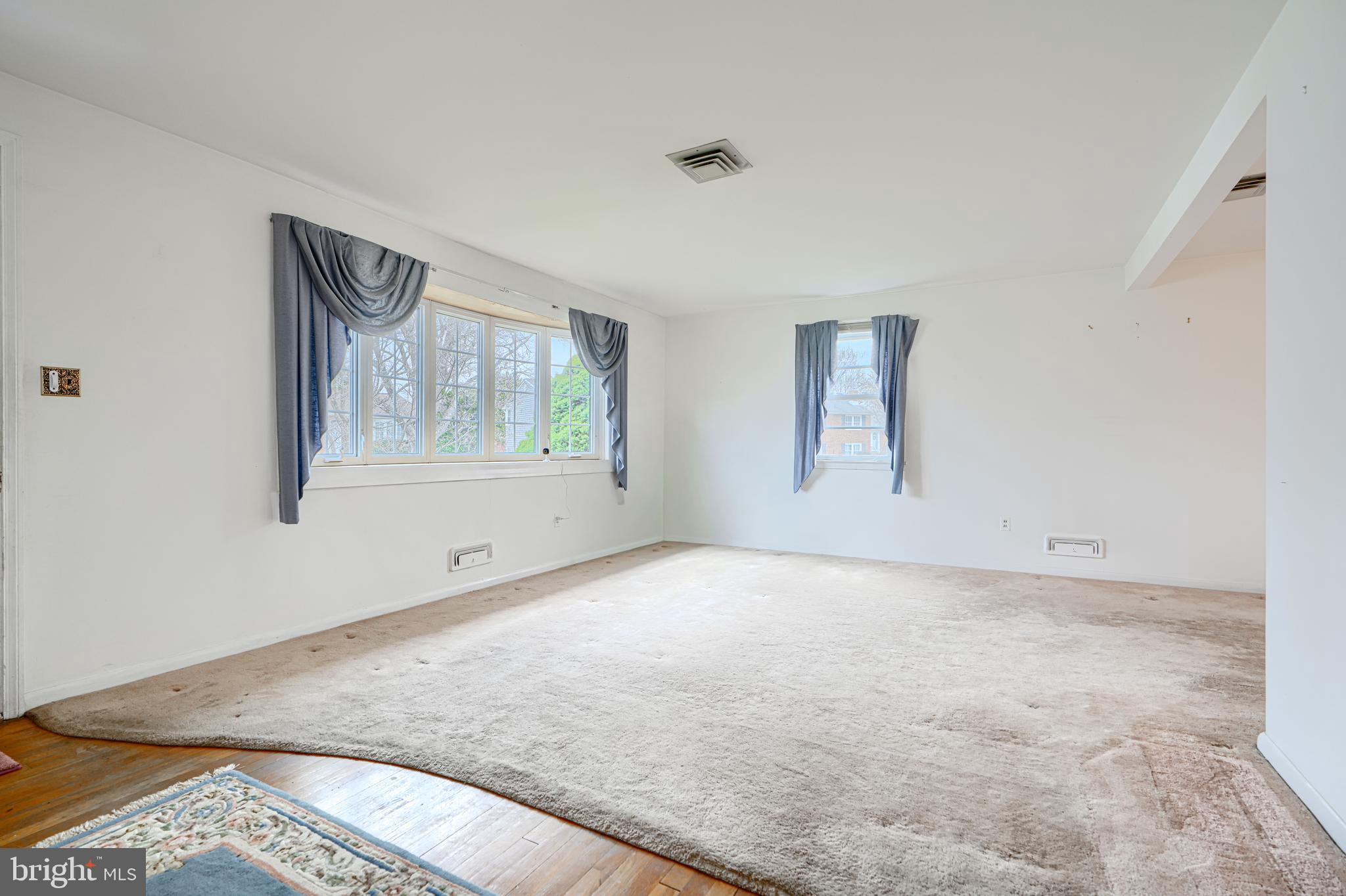 LUTHERVILLE - Residential