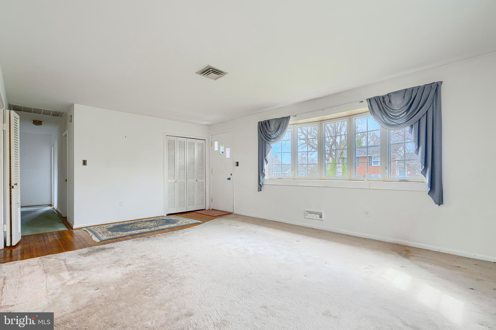 LUTHERVILLE - Residential