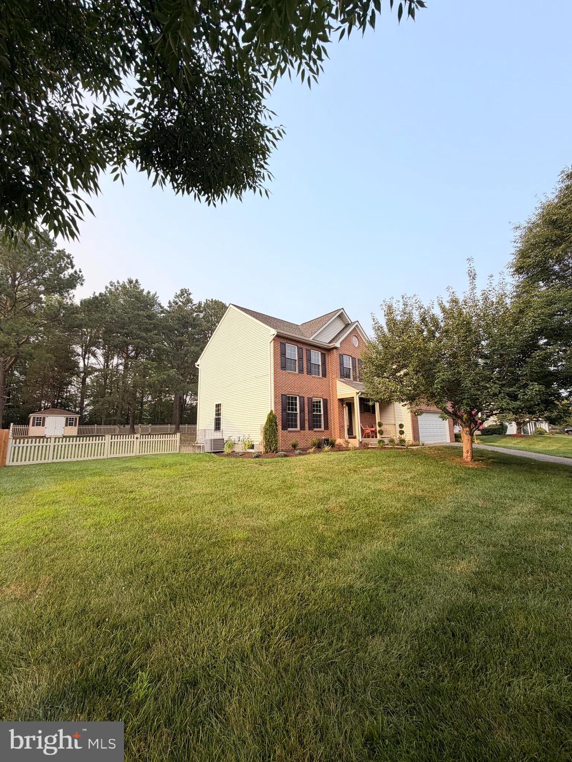 2148 CEDAR TREE LANE