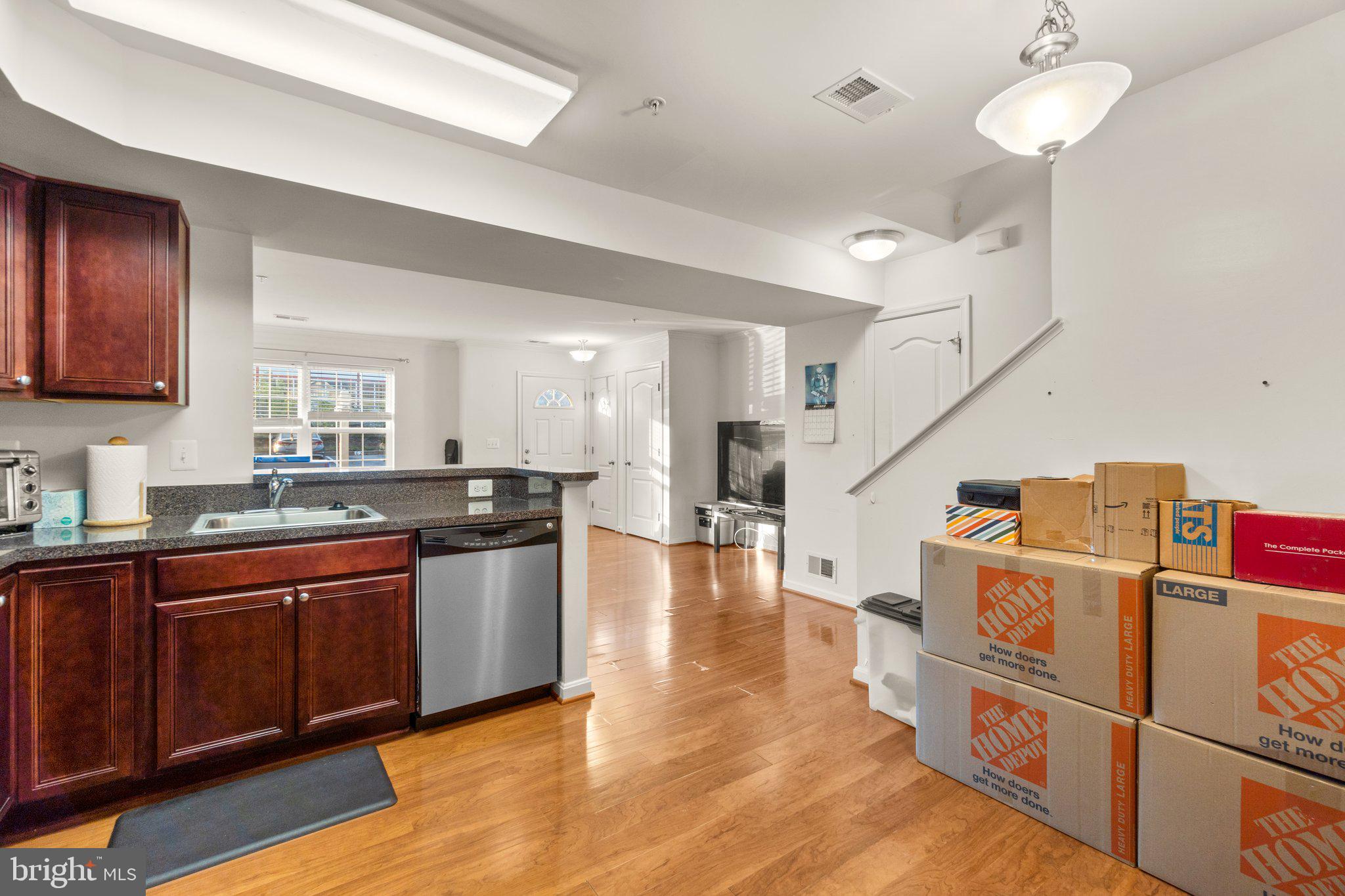 RESERVOIR RIDGE - Residential