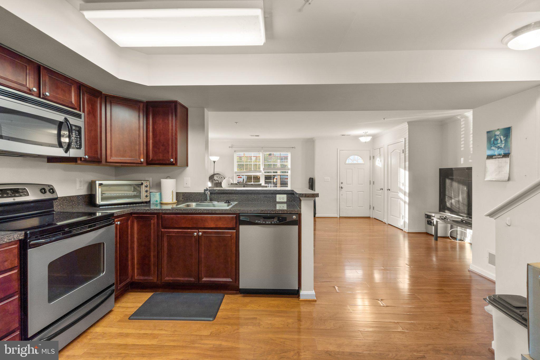 RESERVOIR RIDGE - Residential