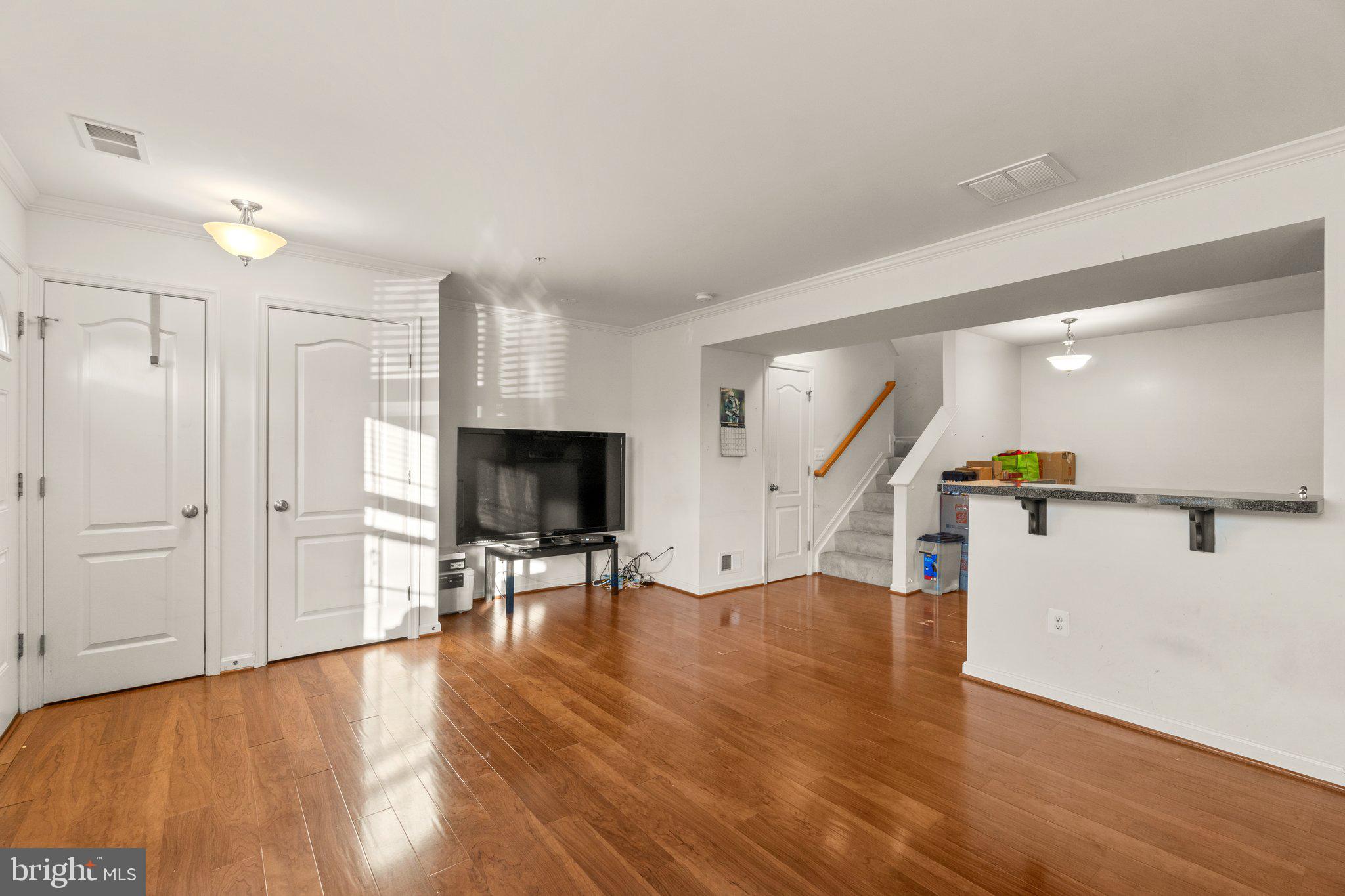 RESERVOIR RIDGE - Residential