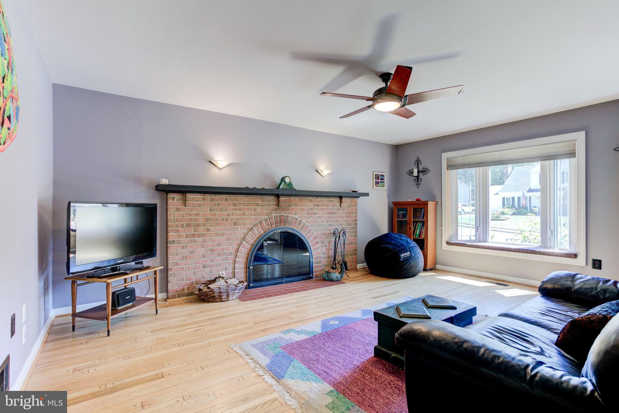 7914 COLORADO SPRINGS DRIVE