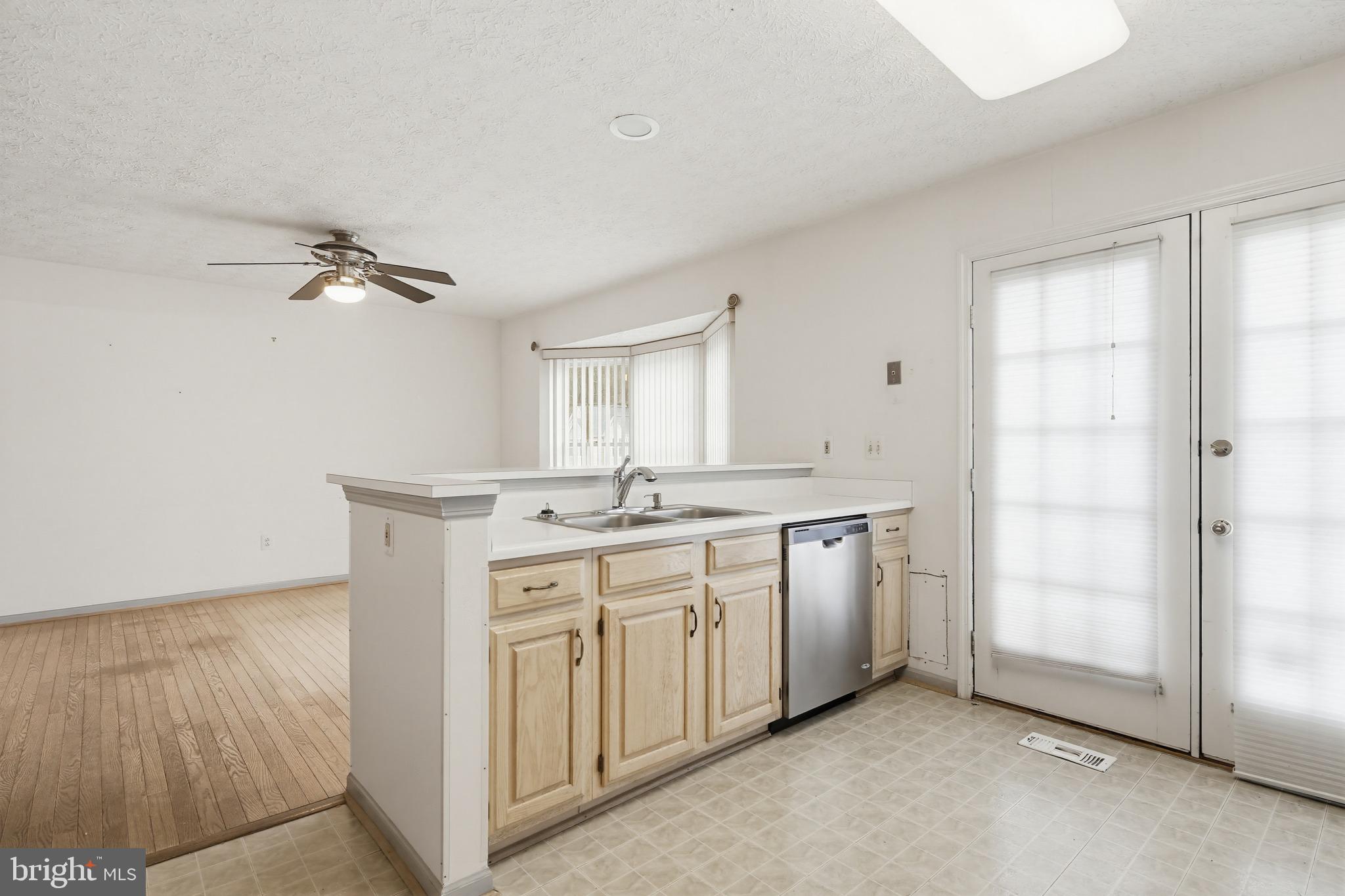 GREENSPRING EAST - Residential