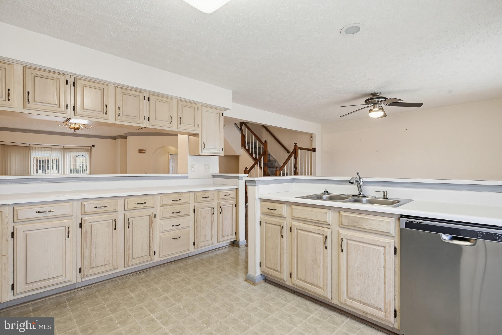 GREENSPRING EAST - Residential