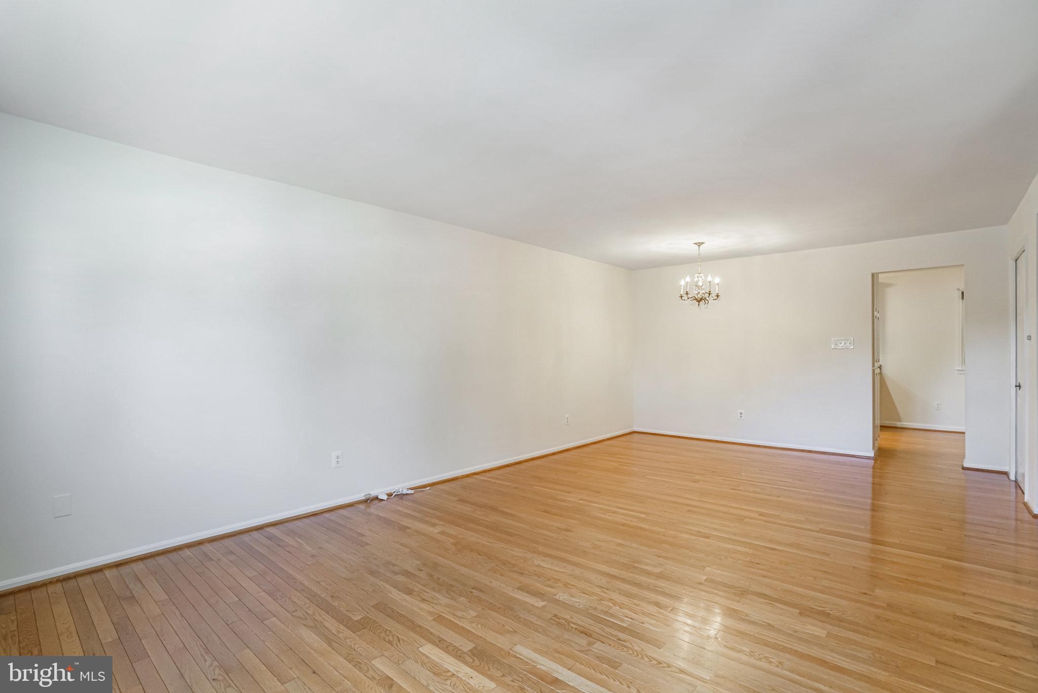 ROYAL COURT - Residential Lease