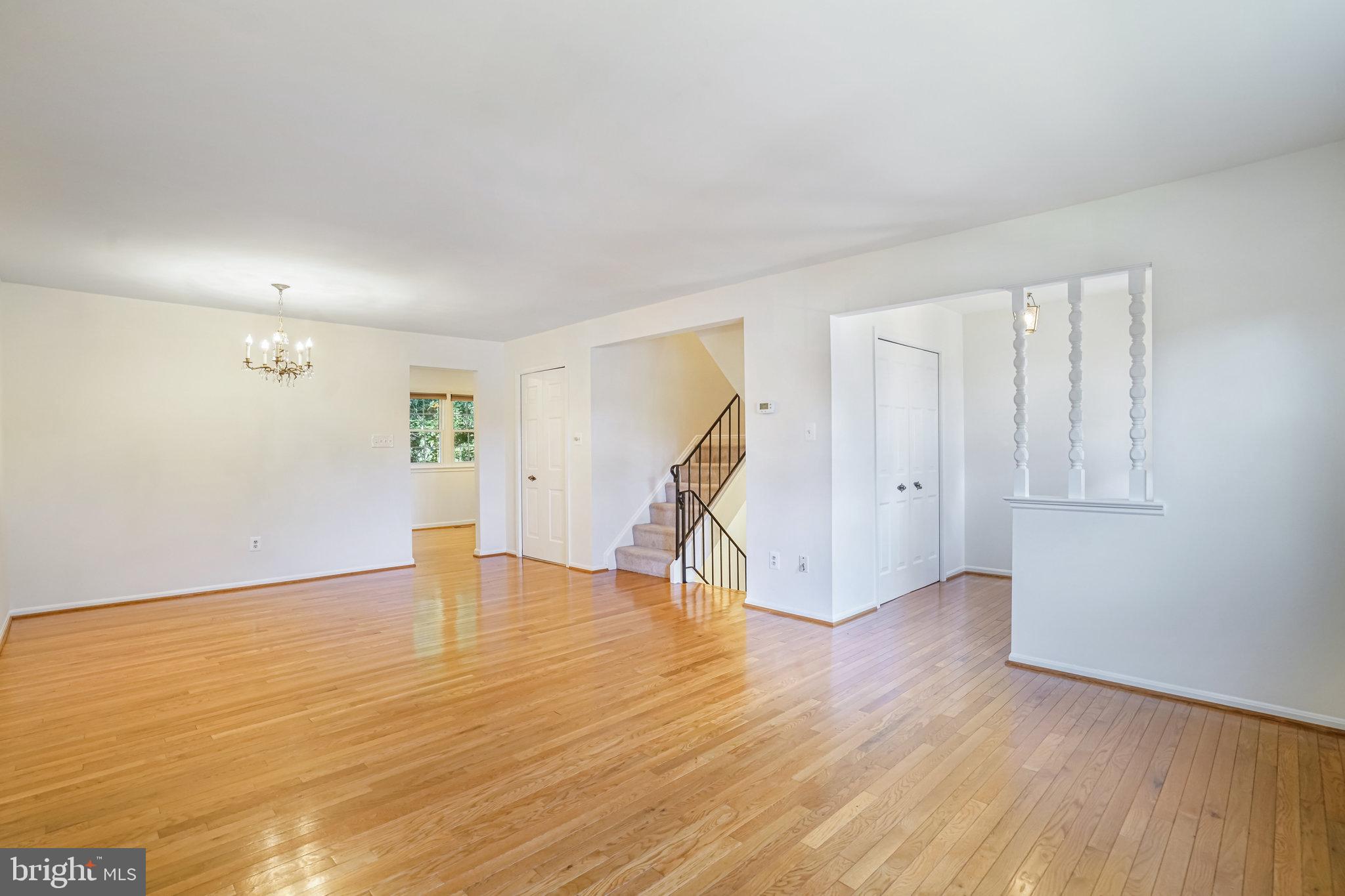 ROYAL COURT - Residential Lease