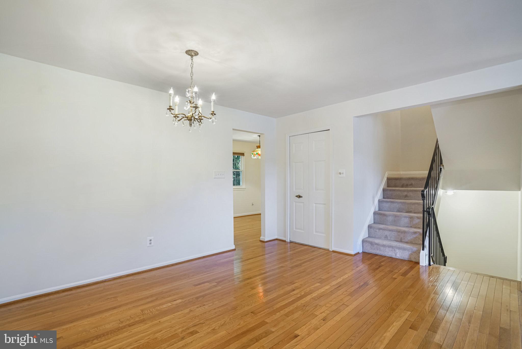 ROYAL COURT - Residential Lease