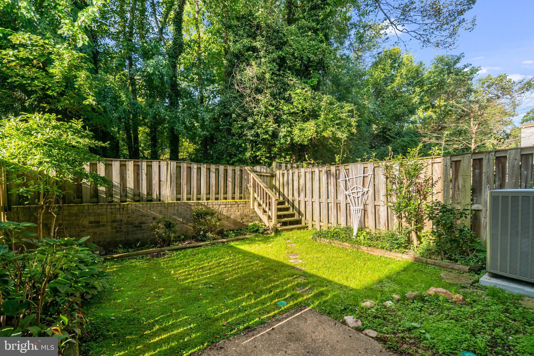 ROYAL COURT - Residential Lease