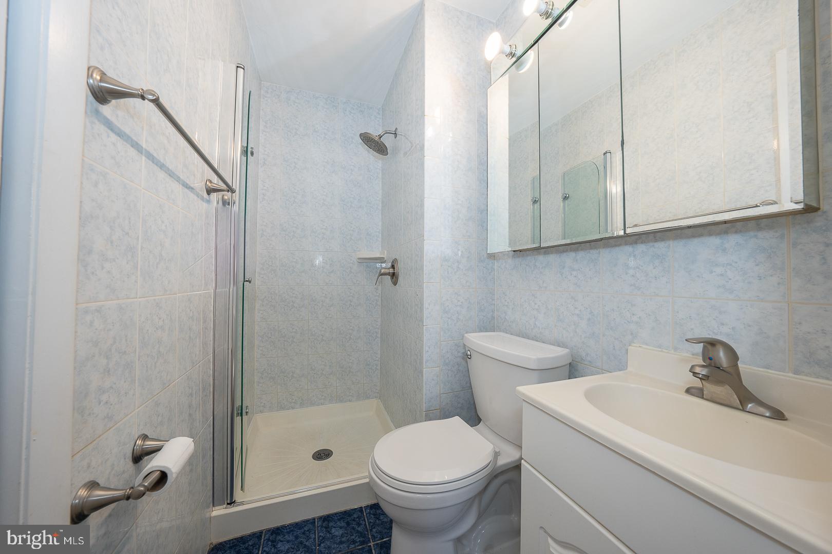 WOODSIDE VIL - Residential Lease