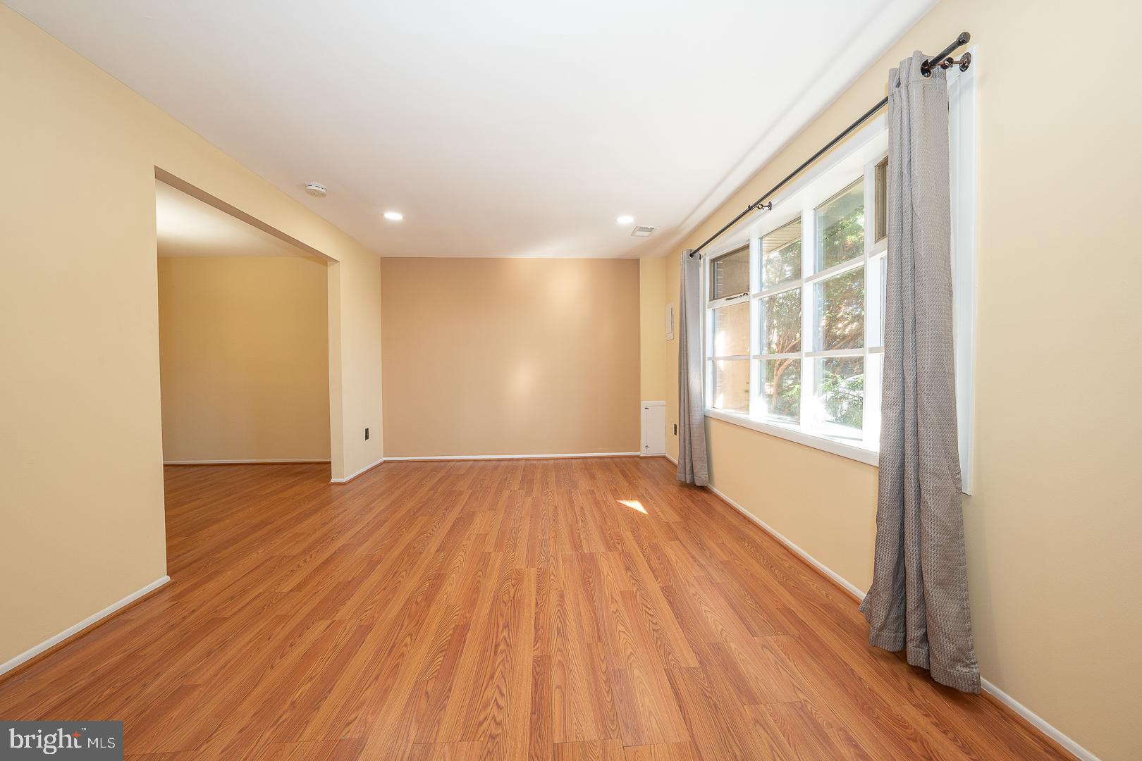 WOODSIDE VIL - Residential Lease