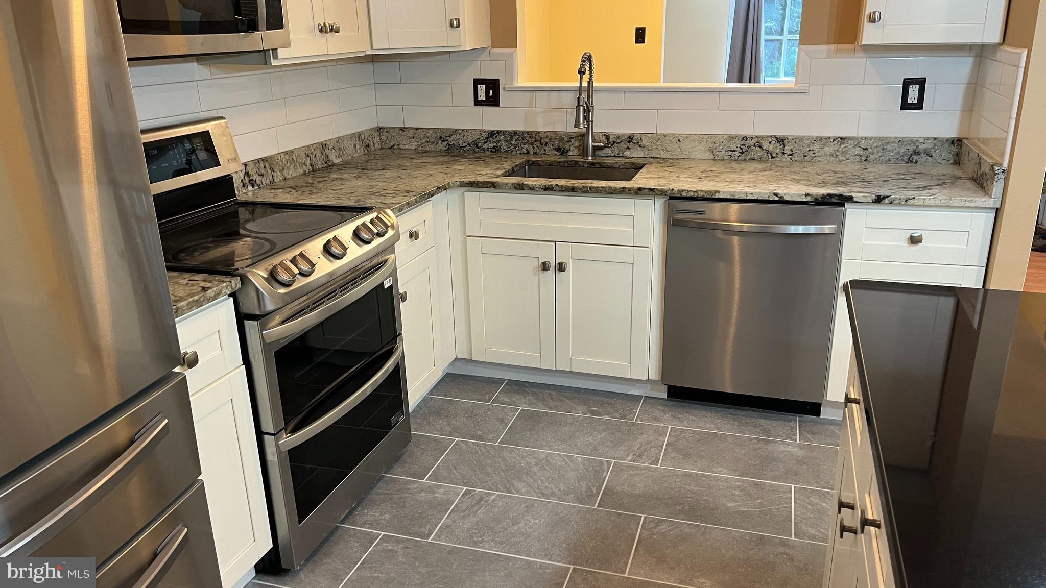 WOODSIDE VIL - Residential Lease