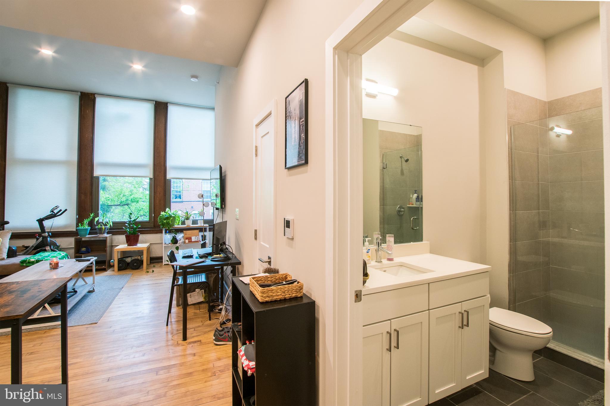 POINT BREEZE - Residential Lease