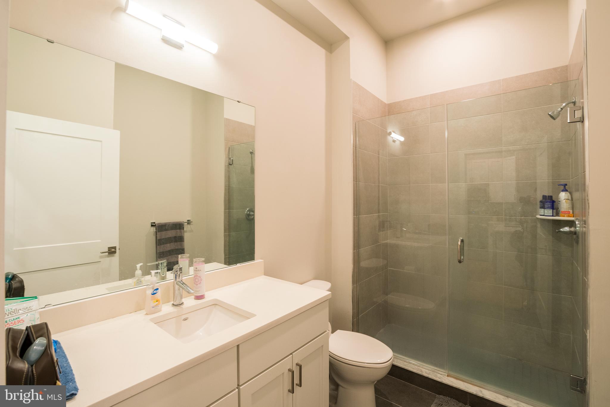 POINT BREEZE - Residential Lease