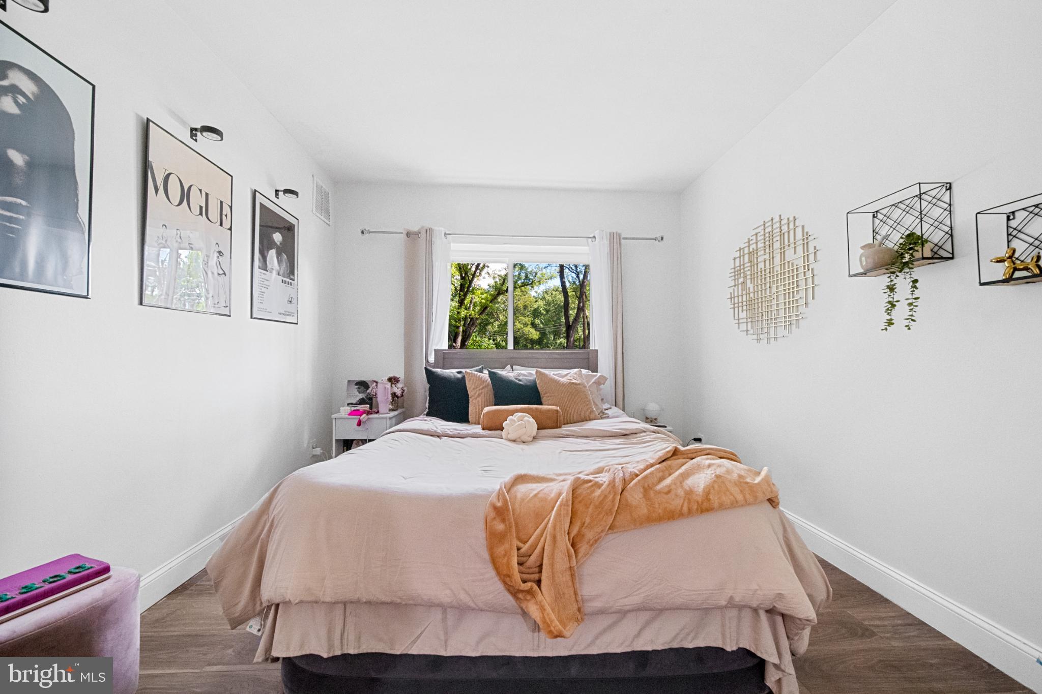 OCCOQUAN RIDGE CONDO - Residential