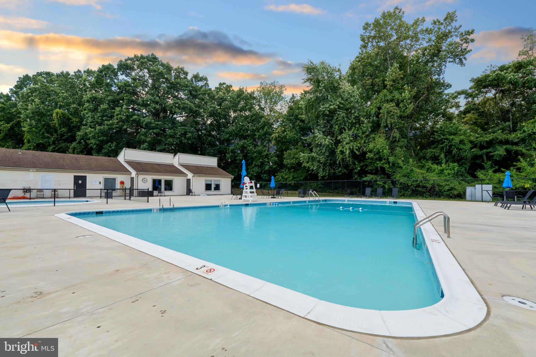 OCCOQUAN RIDGE CONDO - Residential