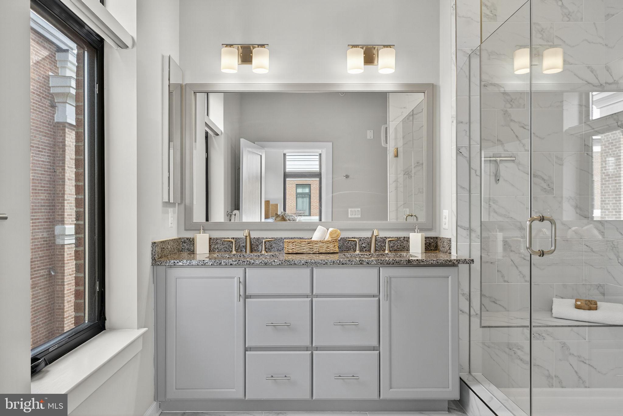 KING STREET STATION CONDO - Residential