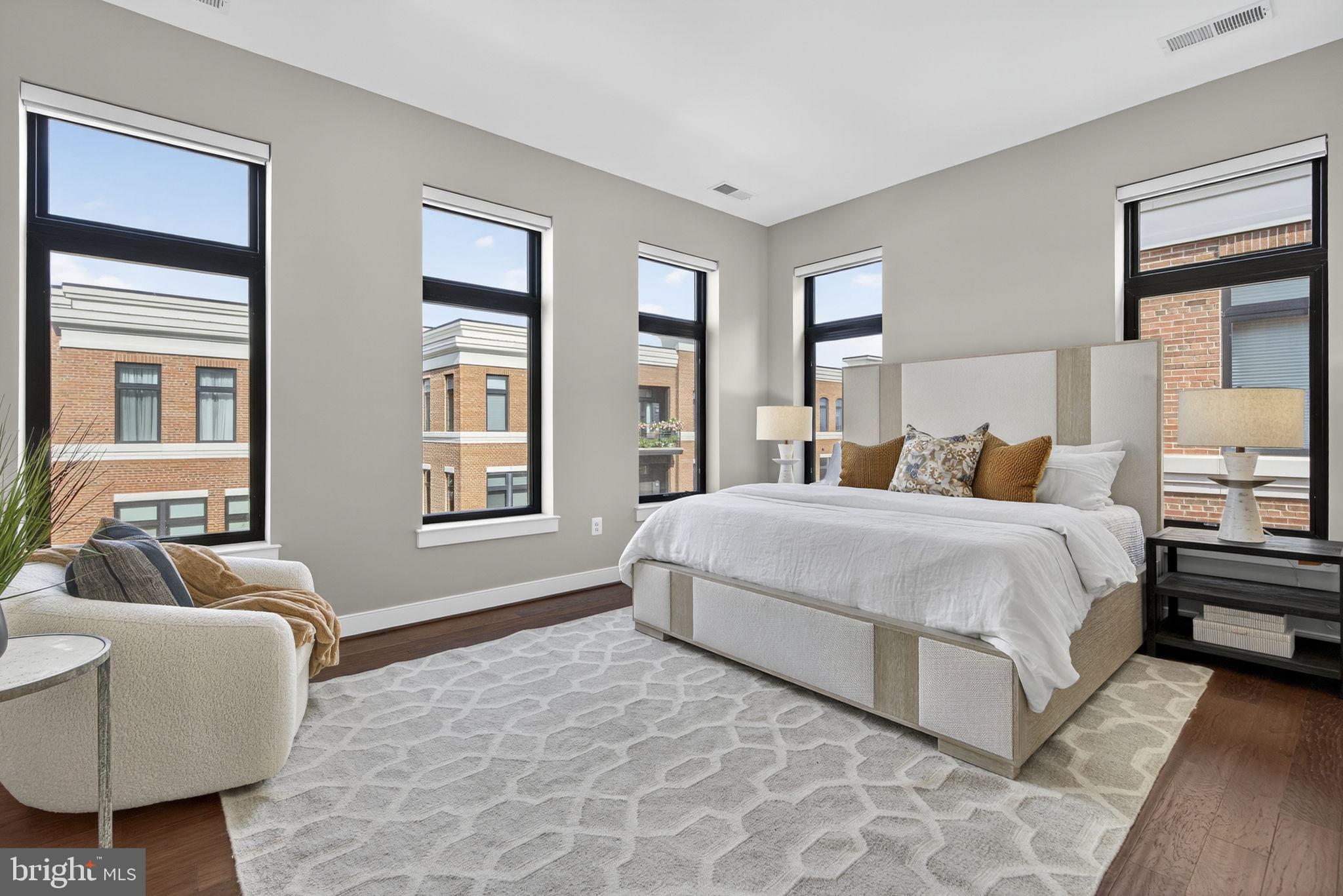 KING STREET STATION CONDO - Residential