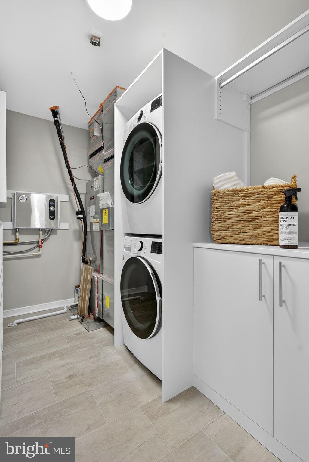 KING STREET STATION CONDO - Residential