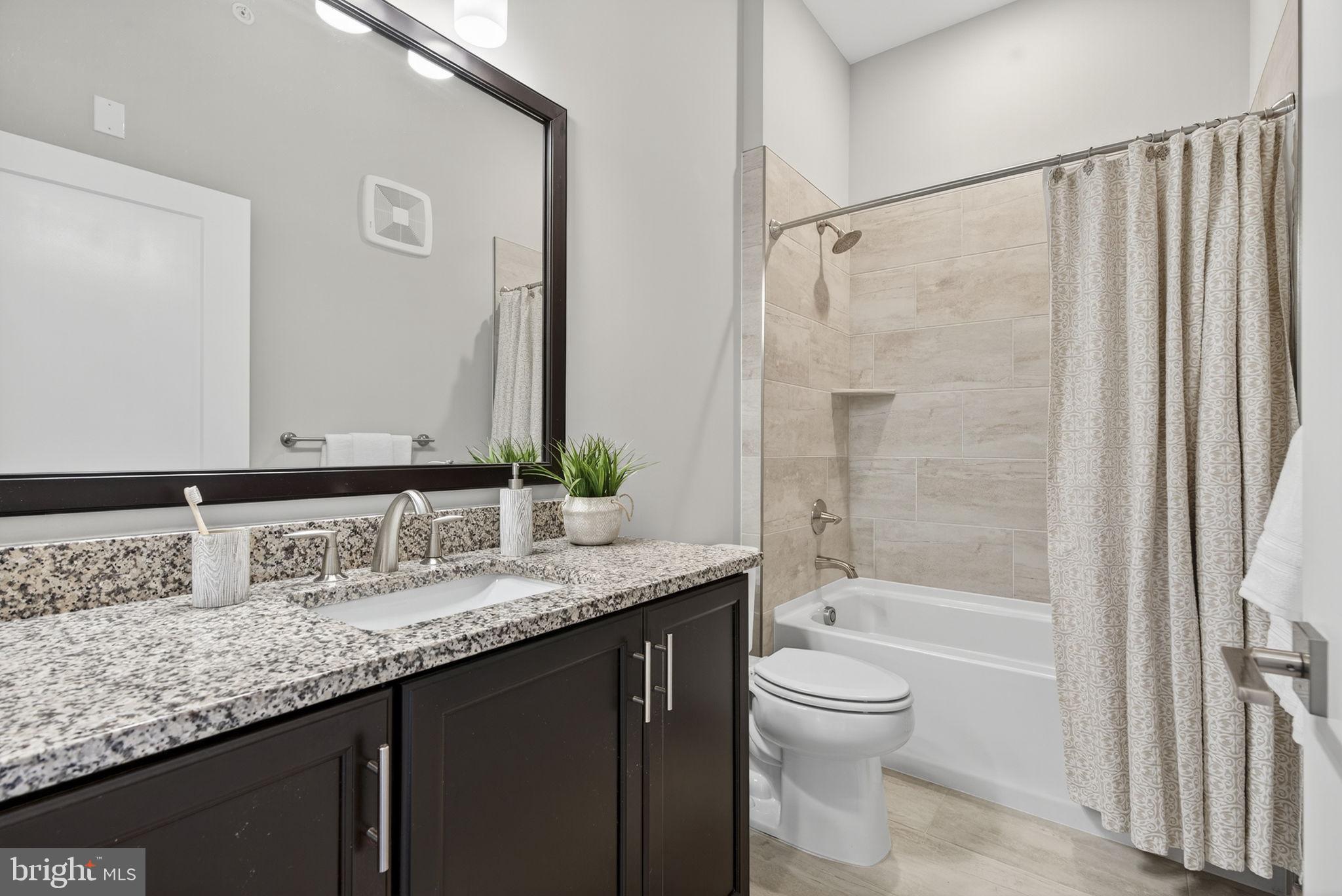 KING STREET STATION CONDO - Residential