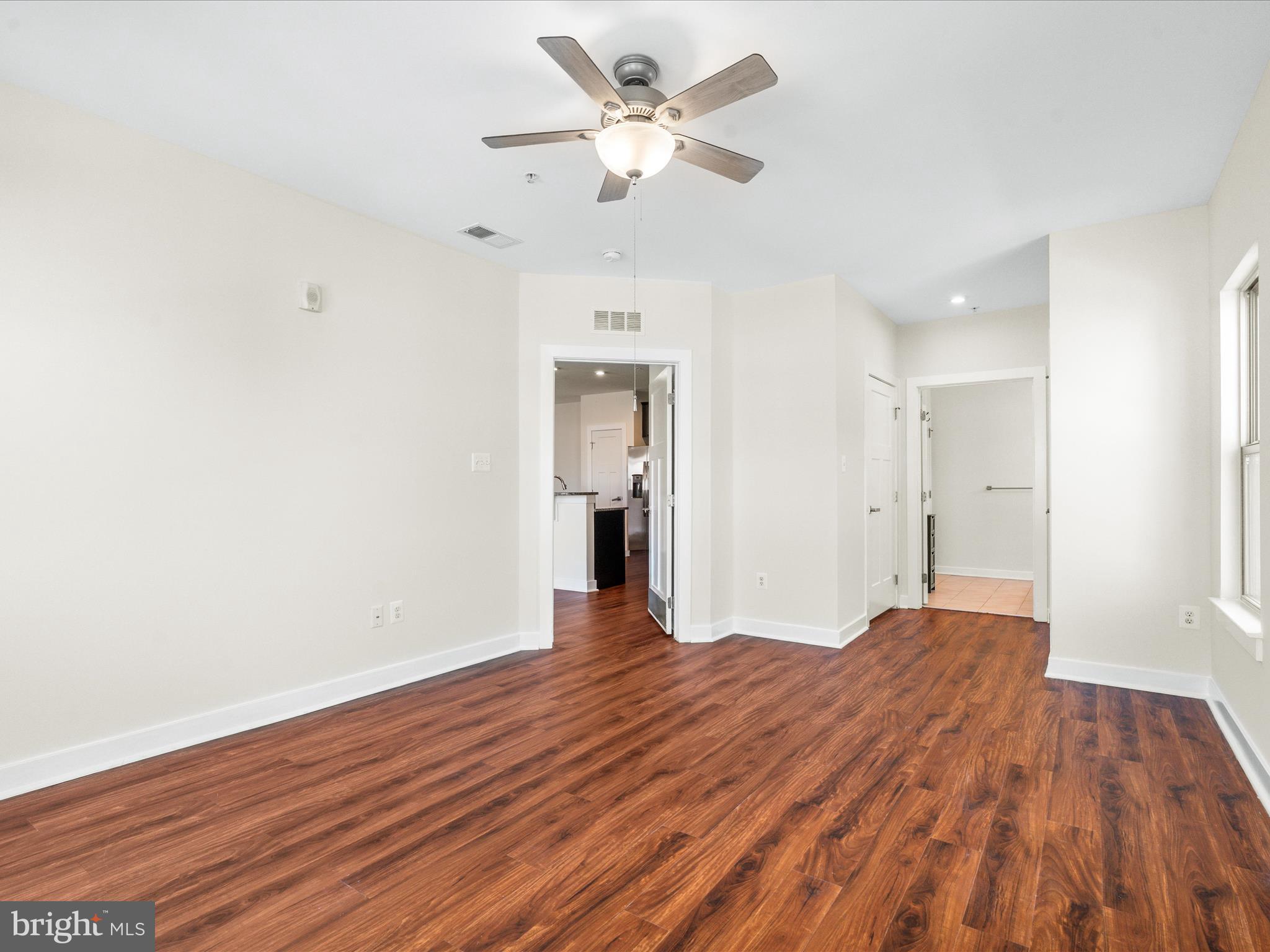 LINGANORE GARDEN CONDOMINIUMS - Residential