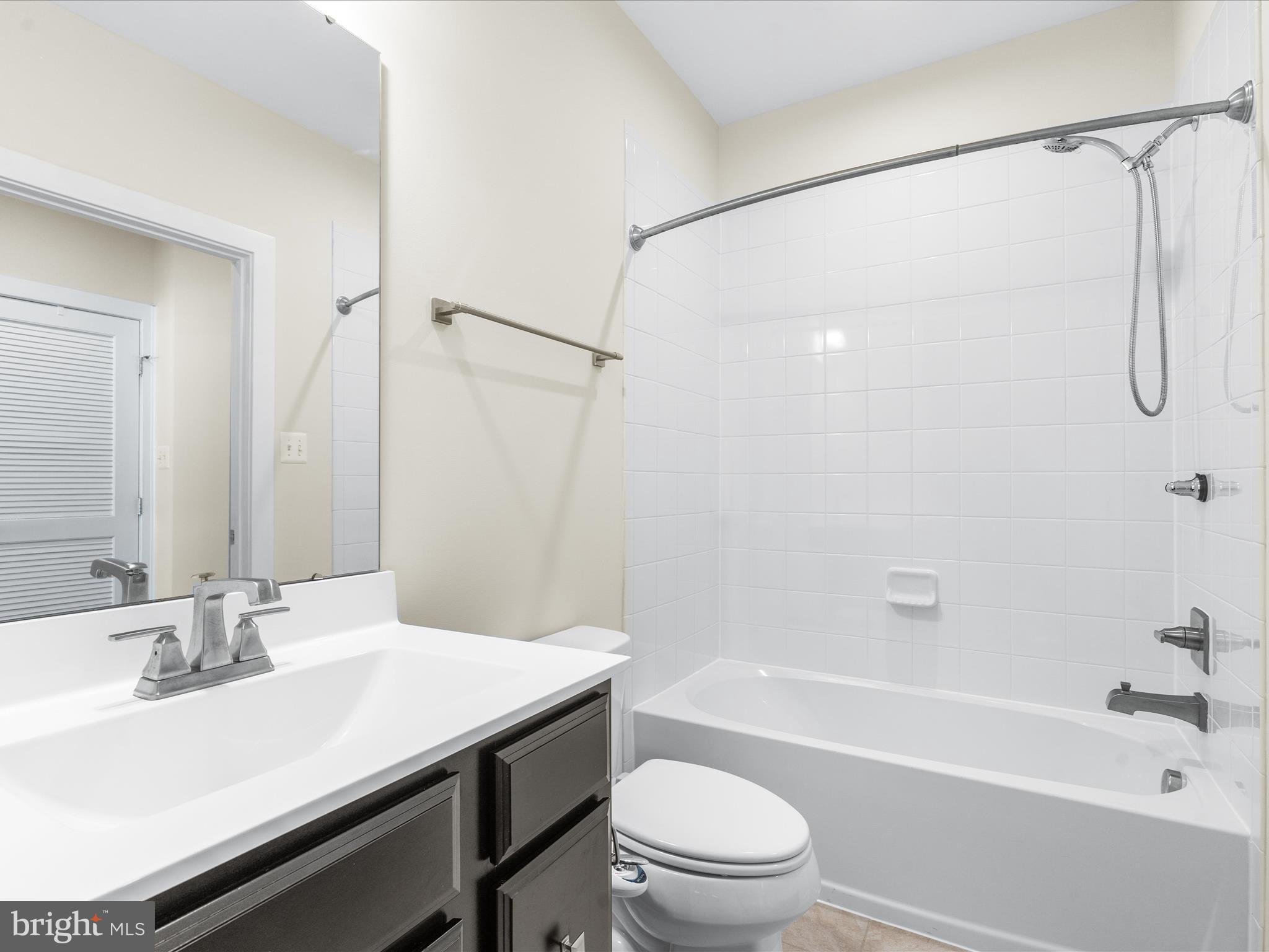 LINGANORE GARDEN CONDOMINIUMS - Residential