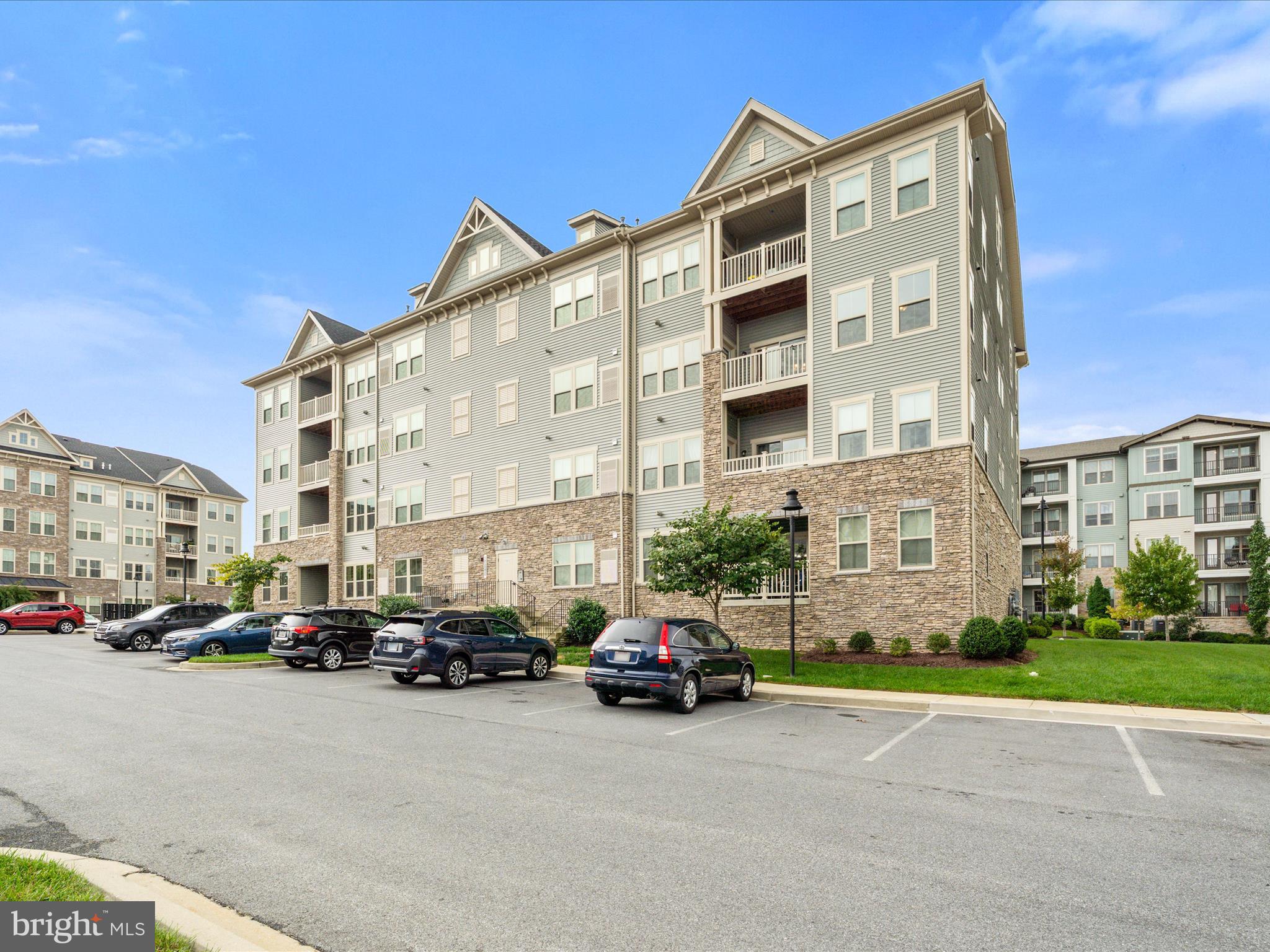 LINGANORE GARDEN CONDOMINIUMS - Residential