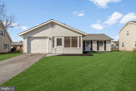 Homes For Sale - 7 Sterling Lane<br/> WILLINGBORO, NJ 08046