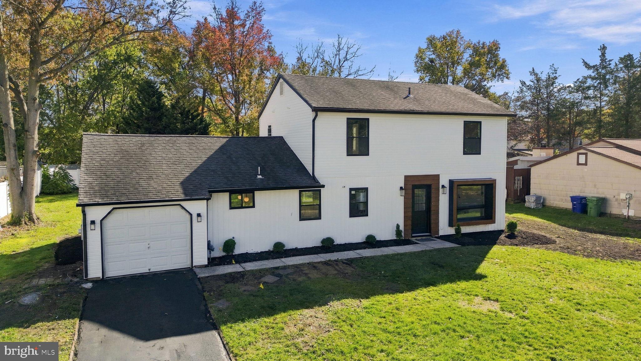 14 GLADSTONE ROAD