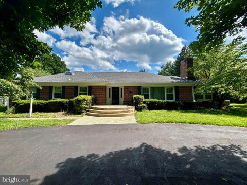 Homes For Sale - 805 Orchard Way<br/> SILVER SPRING, MD 20904
