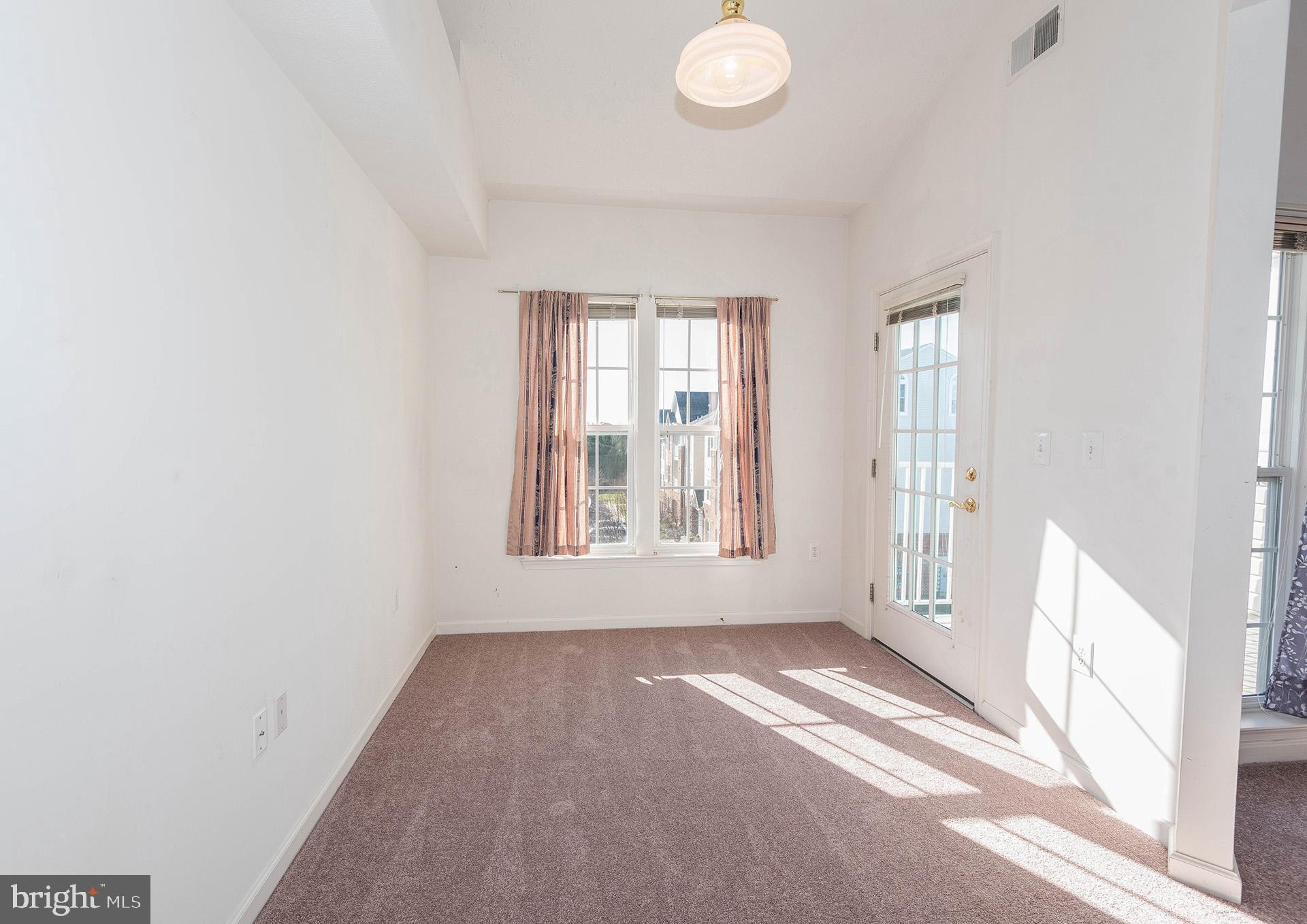 CHESTNUT POINT EAST - Residential