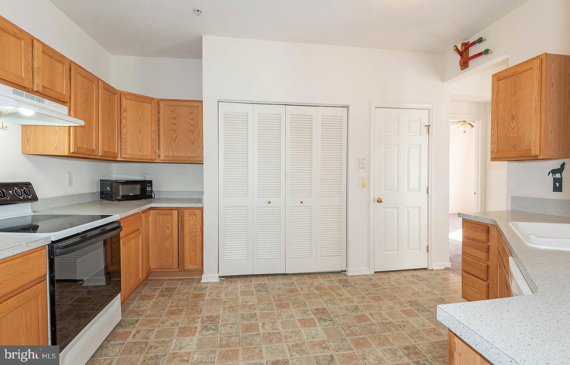 CHESTNUT POINT EAST - Residential