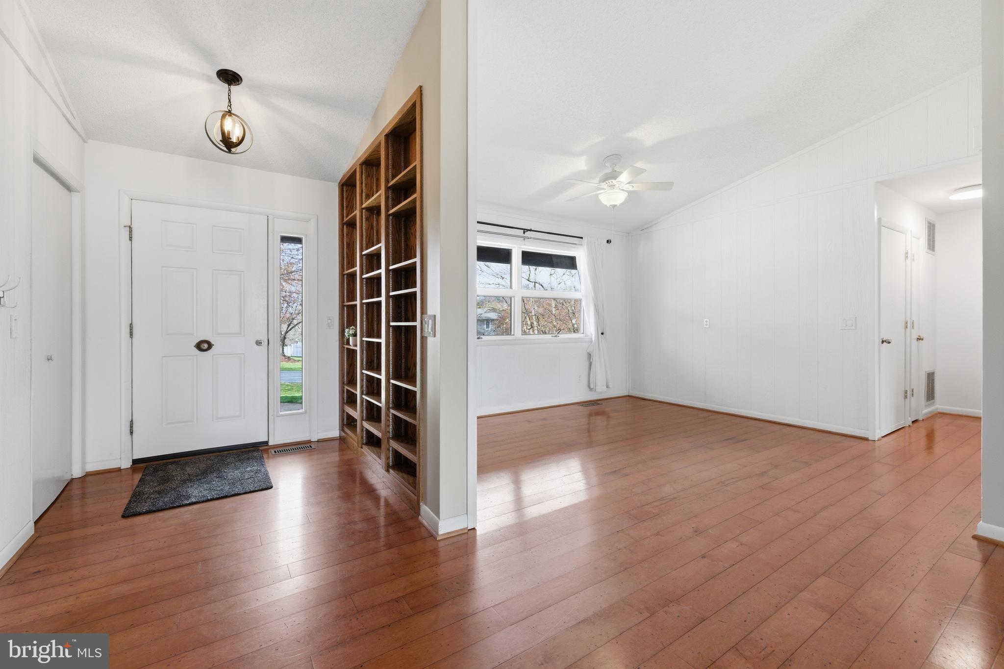 LAKEWOOD - Residential