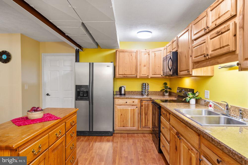 LAKEWOOD - Residential